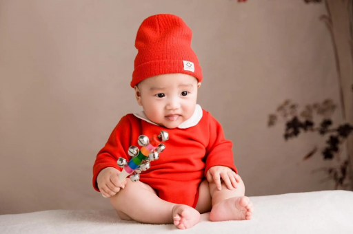 乐平宝宝睡觉头发出汗